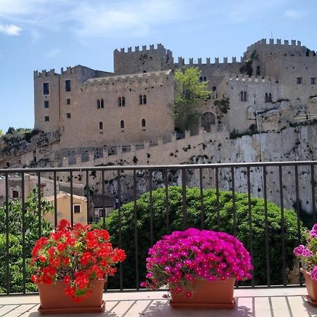 Villetta In Centro Storico Caccamo Exterior photo